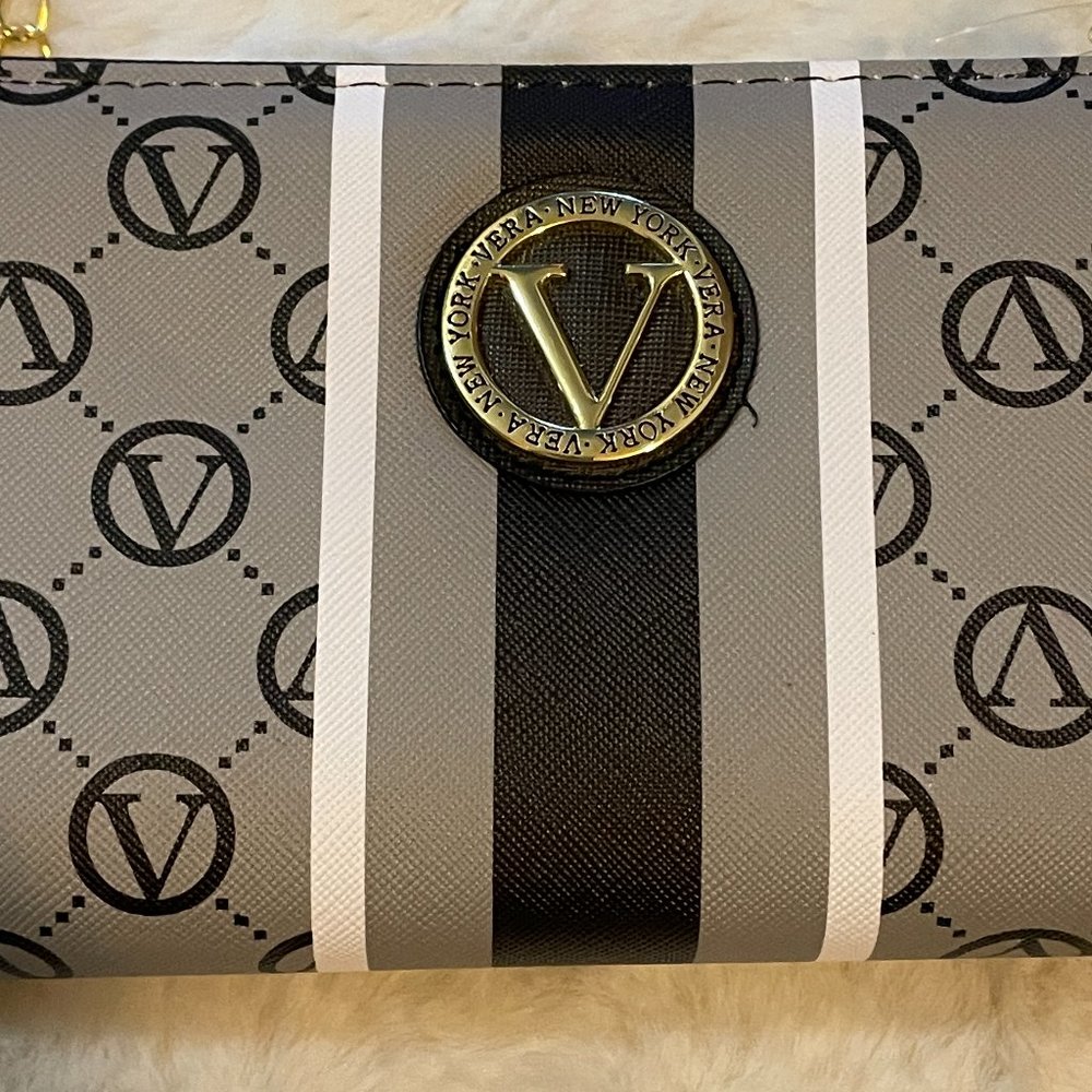Vera NY Crossbody - Picture 2 of 9